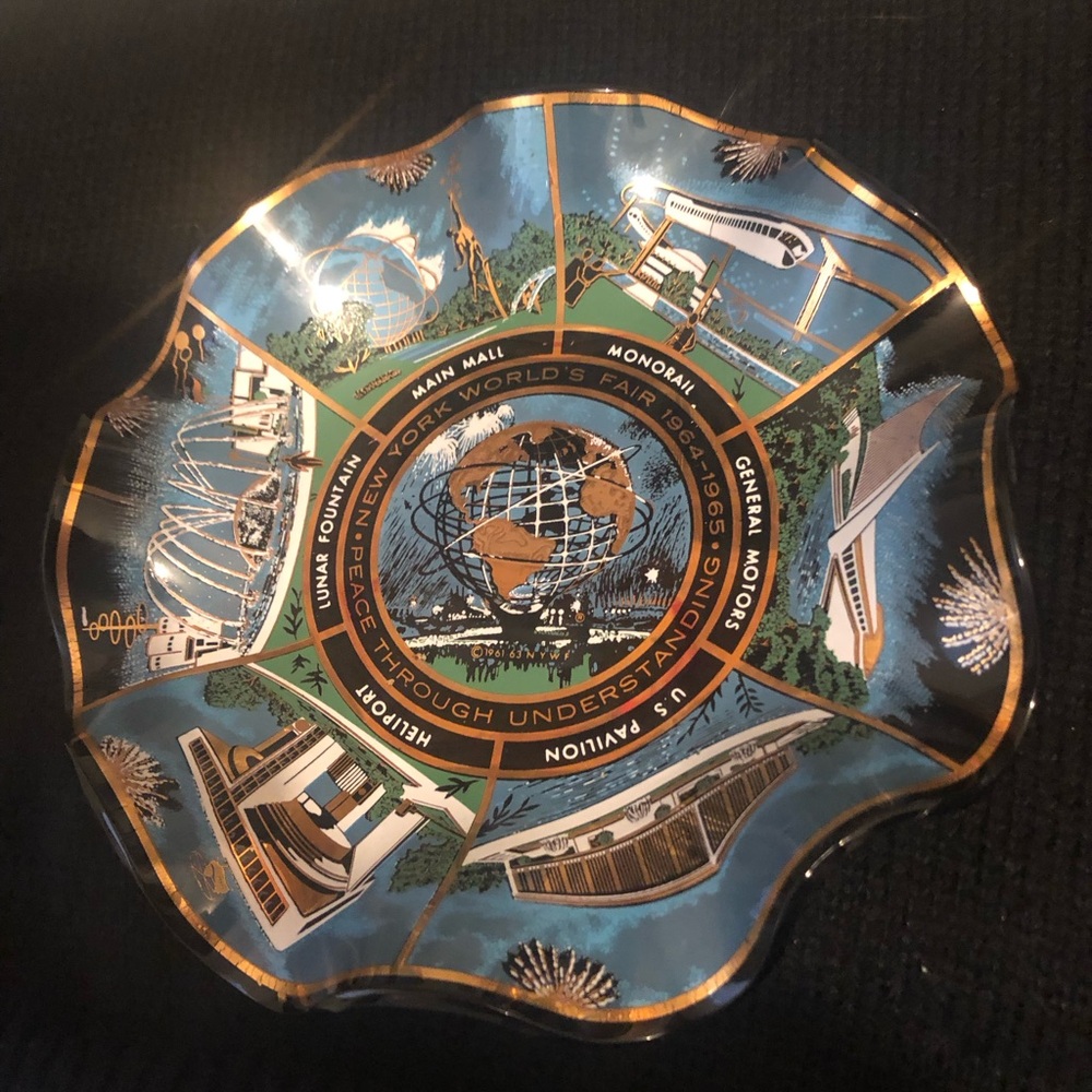 New York World's Fair 1964-1965 Decorative Collector Plate - $30 or $25 w/offer